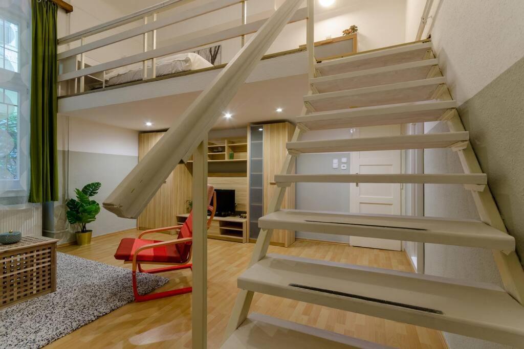 De Lux Studio Apartment In Historical Quarters Budapest Extérieur photo