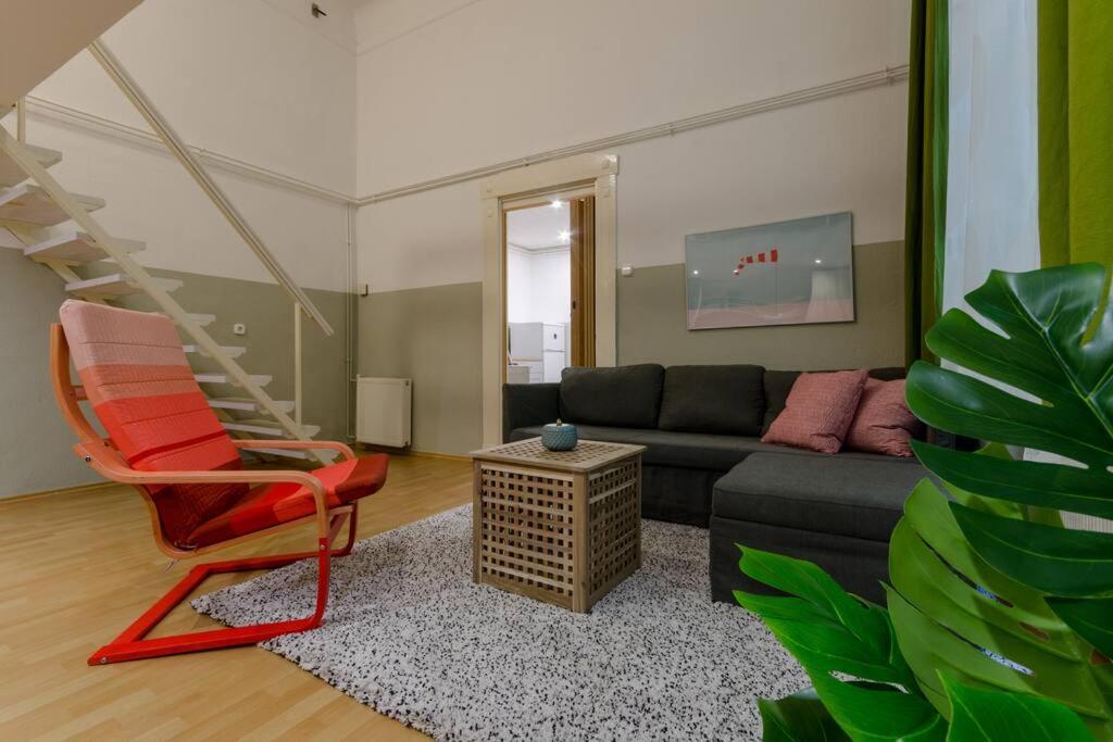 De Lux Studio Apartment In Historical Quarters Budapest Extérieur photo